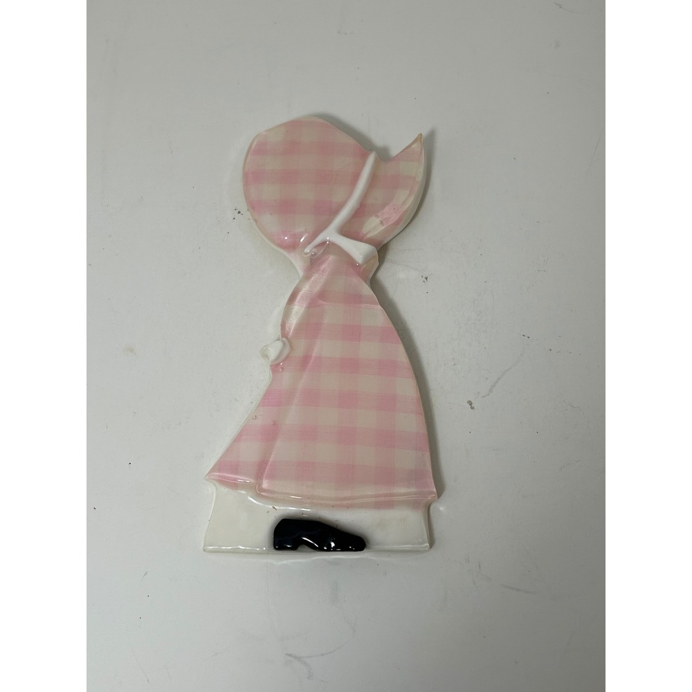 Vintage Sunbonnet Sue Wall Plaque Pink Gingham Plaid‎ Dress Bonnet Decor